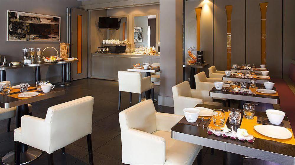 Le Safari Hotel Restaurant Carpentras Exterior photo